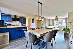 Photo 9- click for photo gallery